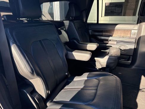 Used 2019 Ford Expedition Limited image 33