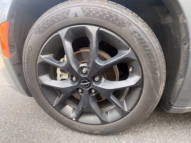 Used 2025 Chrysler Pacifica Limited FWD image 6