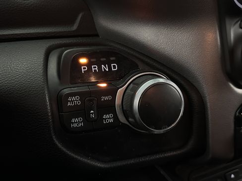 Used 2019 RAM 1500 Big Horn AWD/4WD image 13