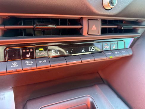 Used 2023 Toyota Crown XLE image 16