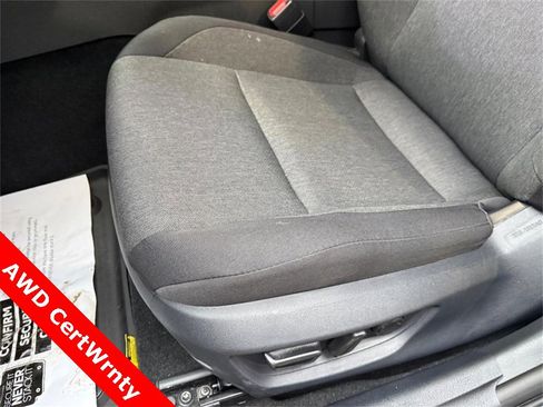 Used 2025 Toyota Camry LE w/ Convenience Package image 17