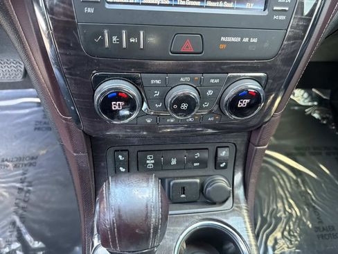 Used 2017 Buick Enclave Leather FWD image 25