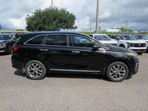 Used 2019 Kia Sorento SX image 3