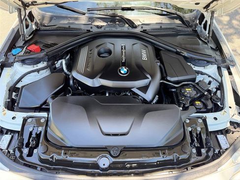 Used 2017 BMW 330i Sedan RWD image 9