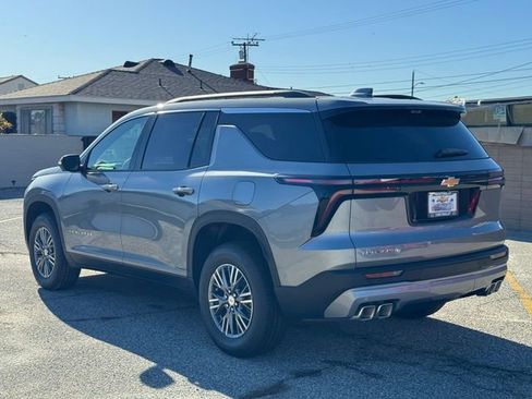 New 2026 Chevrolet Traverse LT w/ Driver Confidence Package image 3