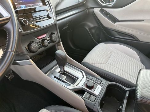 Used 2019 Subaru Forester Premium w/ All-Weather Package image 12