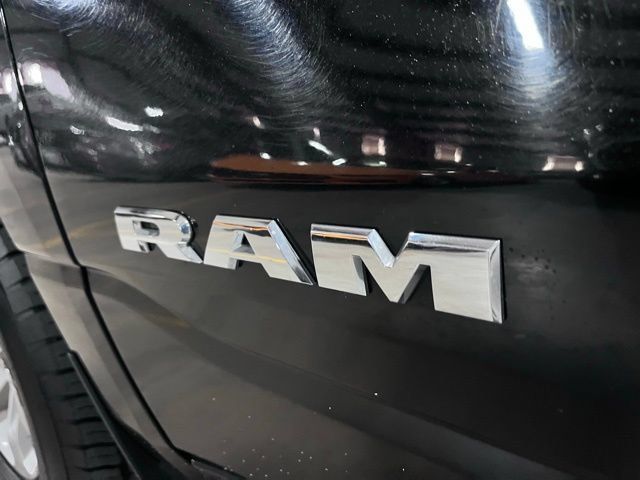 Used 2023 RAM 1500 Laramie AWD/4WD image 32