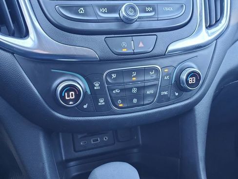 Certified 2024 Chevrolet Equinox LT FWD image 32