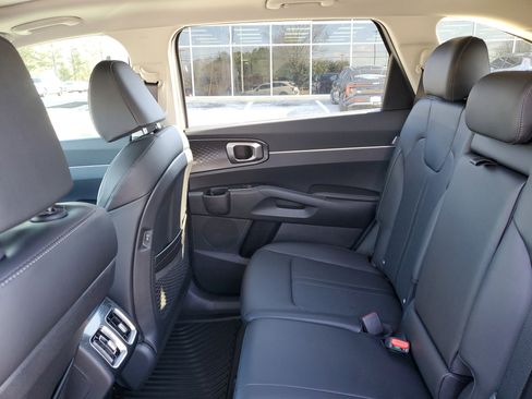 New 2026 Kia Sorento S image 11