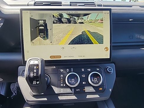 New 2026 Land Rover Defender 110 X-Dynamic SE AWD/4WD image 26