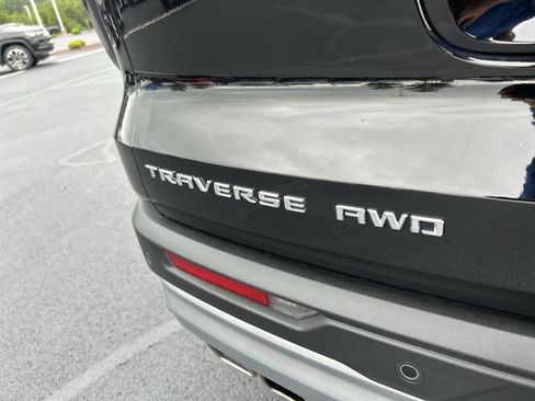 Used 2026 Chevrolet Traverse LT AWD/4WD image 10