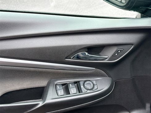 Used 2023 Chevrolet Bolt EUV LT image 19