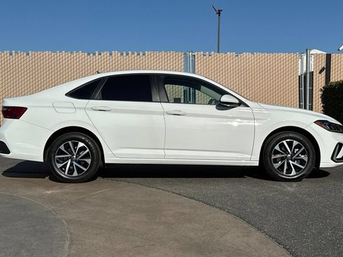 Used 2025 Volkswagen Jetta S FWD image 3