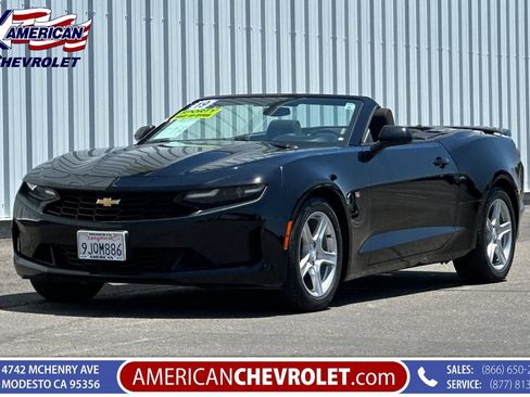 Used 2019 Chevrolet Camaro LT RWD image 8
