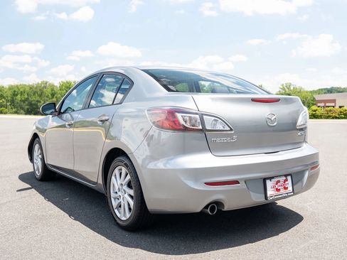 Used 2012 MAZDA MAZDA3 i Touring FWD image 4