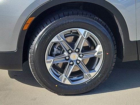 Used 2025 Chevrolet Blazer LT image 32