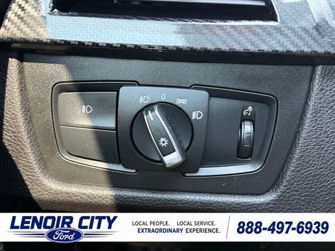 Used 2018 BMW 330i Sedan w/ Convenience Package RWD image 19