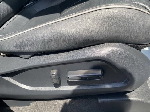 Used 2024 Honda Pilot Elite image 31