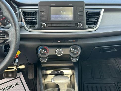 Used 2018 Kia Rio S image 12
