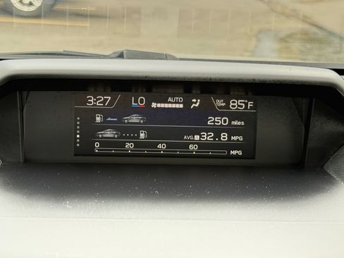 Used 2023 Subaru Crosstrek 2.5i Limited w/ Moonroof Package AWD/4WD image 16