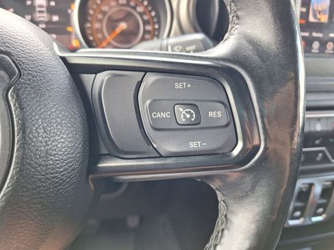 Used 2020 Jeep Wrangler Sport AWD/4WD image 13
