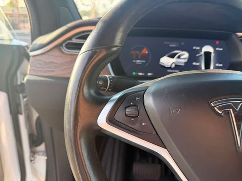Used 2018 Tesla Model X 100D AWD/4WD image 13