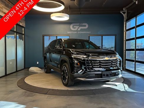 Used 2026 Chevrolet Equinox LT w/ Convenience Package II AWD/4WD image 1