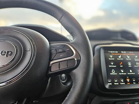 Used 2022 Jeep Renegade Latitude w/ Convenience Group image 23