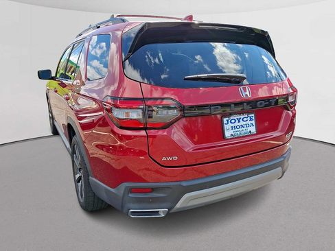 Certified 2023 Honda Pilot Touring image 8