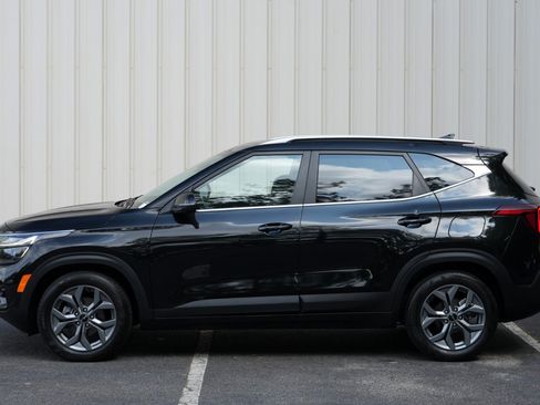Used 2024 Kia Seltos S FWD image 45