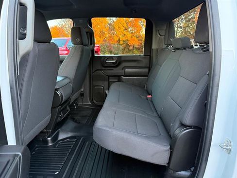 Used 2022 GMC Sierra 3500 Pro w/ Convenience Package image 24