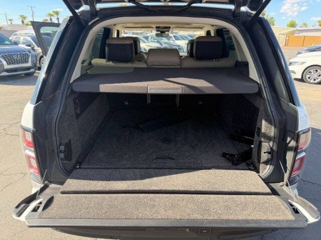 Used 2020 Land Rover Range Rover AWD/4WD image 5