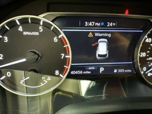 Certified 2021 Nissan Rogue SV w/ Premium Package image 16