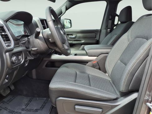 New 2026 RAM 1500 Express AWD/4WD image 10
