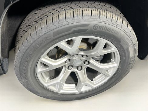 Used 2022 Jeep Wagoneer Series II AWD/4WD image 33