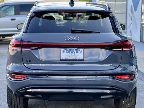 Used 2025 Audi Q6 e-tron Premium w/ Convenience Package AWD/4WD image 4