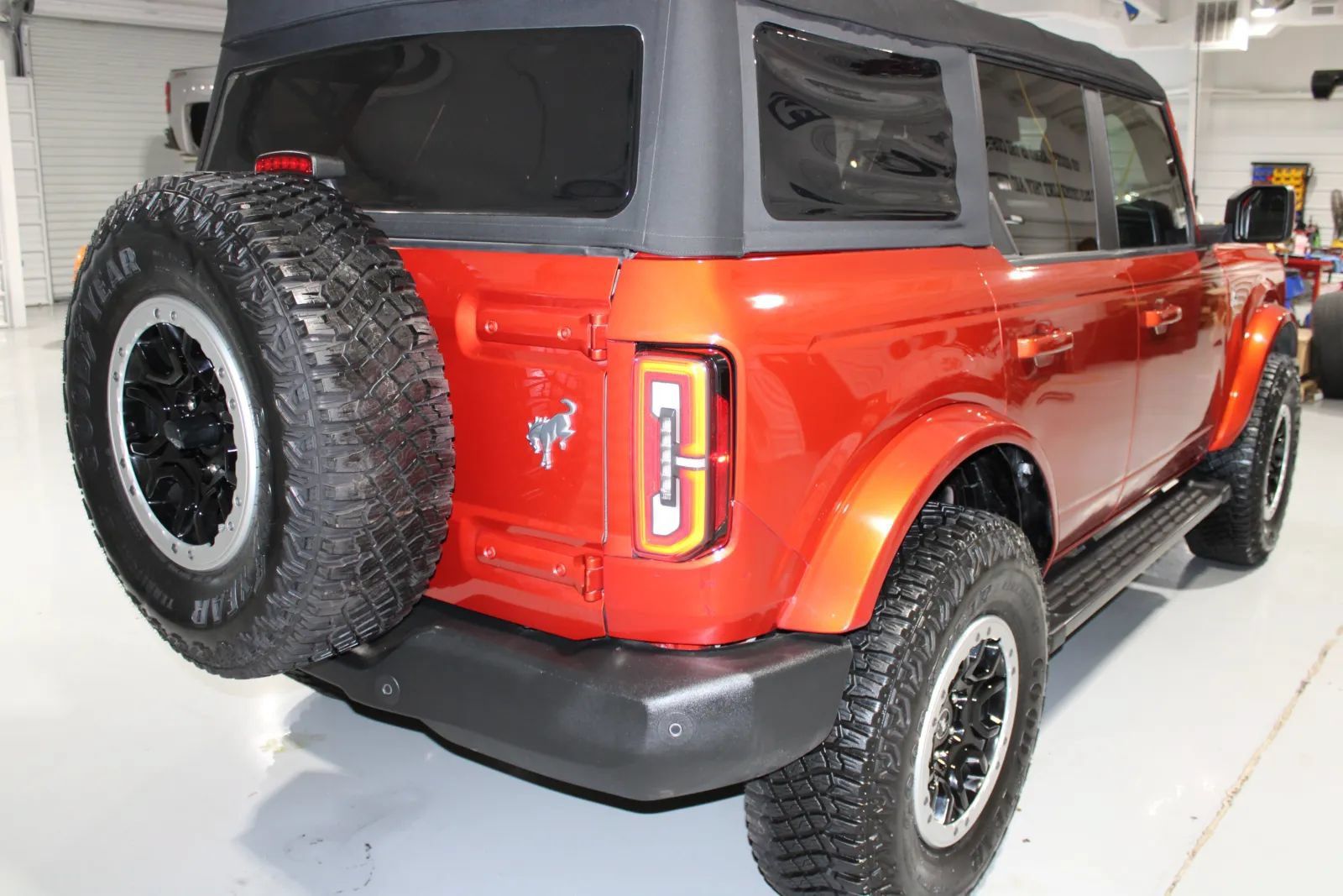 Used 2022 Ford Bronco Outer Banks AWD/4WD image 5
