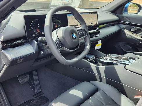 New 2026 BMW 530i xDrive w/ Premium Package AWD/4WD image 10