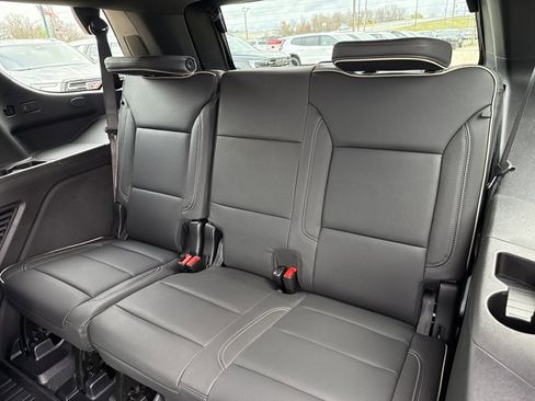 New 2026 GMC Yukon Elevation image 7