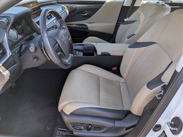 Used 2021 Lexus ES 350 Ultra Luxury w/ Accessory Package 2 FWD image 17