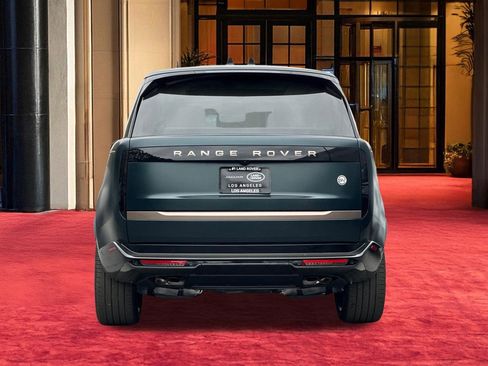 New 2026 Land Rover Range Rover SV AWD/4WD image 9