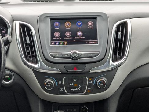 Used 2020 Chevrolet Equinox LT image 18