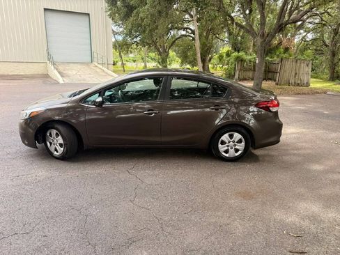 Used 2018 Kia Forte LX FWD image 8