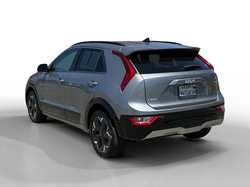Used 2023 Kia Niro Wind FWD image 3