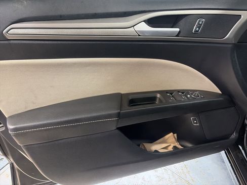 Used 2018 Ford Fusion S image 24