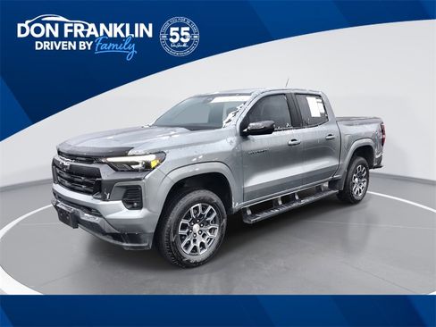 Used 2024 Chevrolet Colorado LT image 1