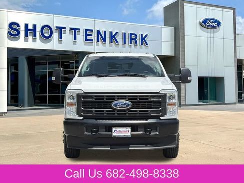 Used 2024 Ford F350 XL w/ FX4 Off-Road Package AWD/4WD image 2