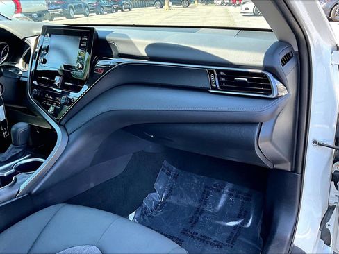 Used 2023 Toyota Camry LE image 15
