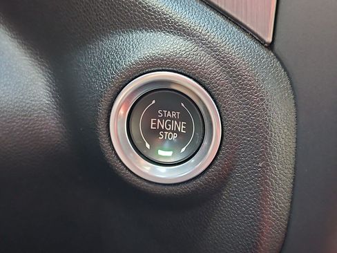 Certified 2022 GMC Sierra 3500 Denali w/ Denali Ultimate Package AWD/4WD image 18
