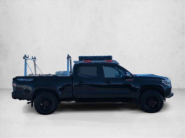 Used 2021 Toyota Tacoma TRD Sport w/ Technology Package AWD/4WD image 4